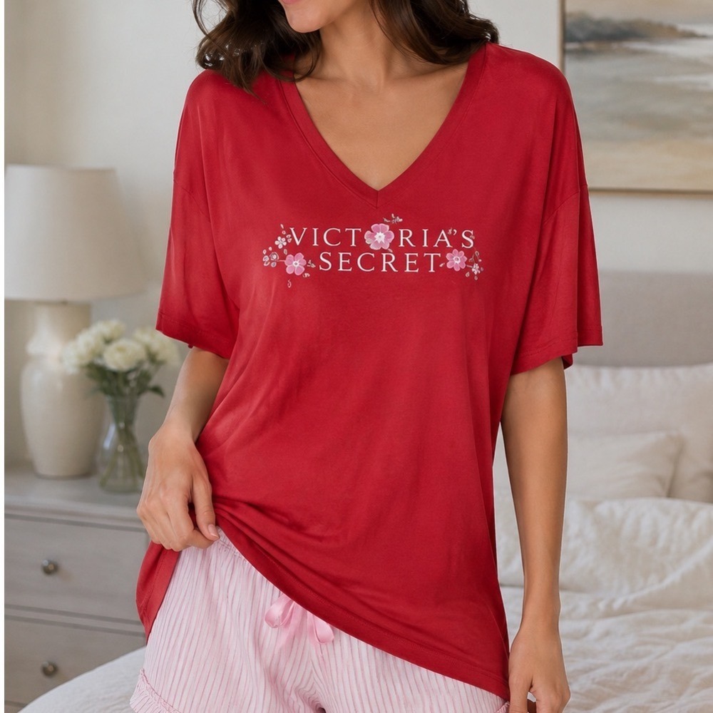 Vintage Victorias Secret Red Cotton Floral Graphic Sleep Shirt V-Neck Small